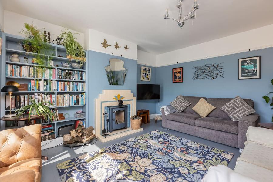 Danehurst - Living room image 2