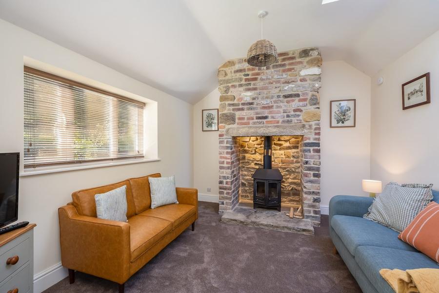 Lavender Cottage - Annex Living Room