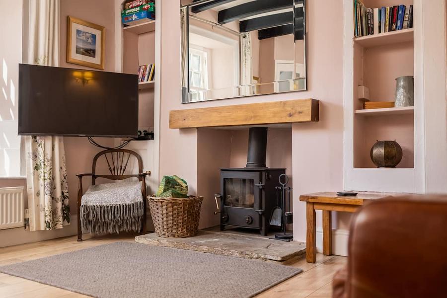 Rose Cottage - Living room image 3